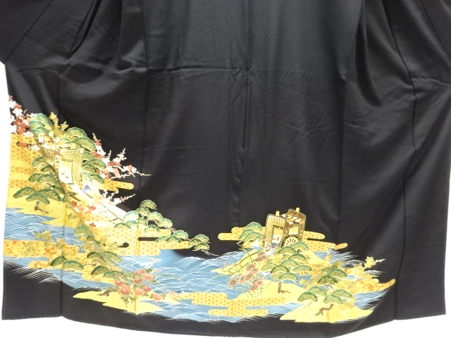  松に御所車模様留袖(比翼付き)